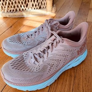 Hoka tennis shoes